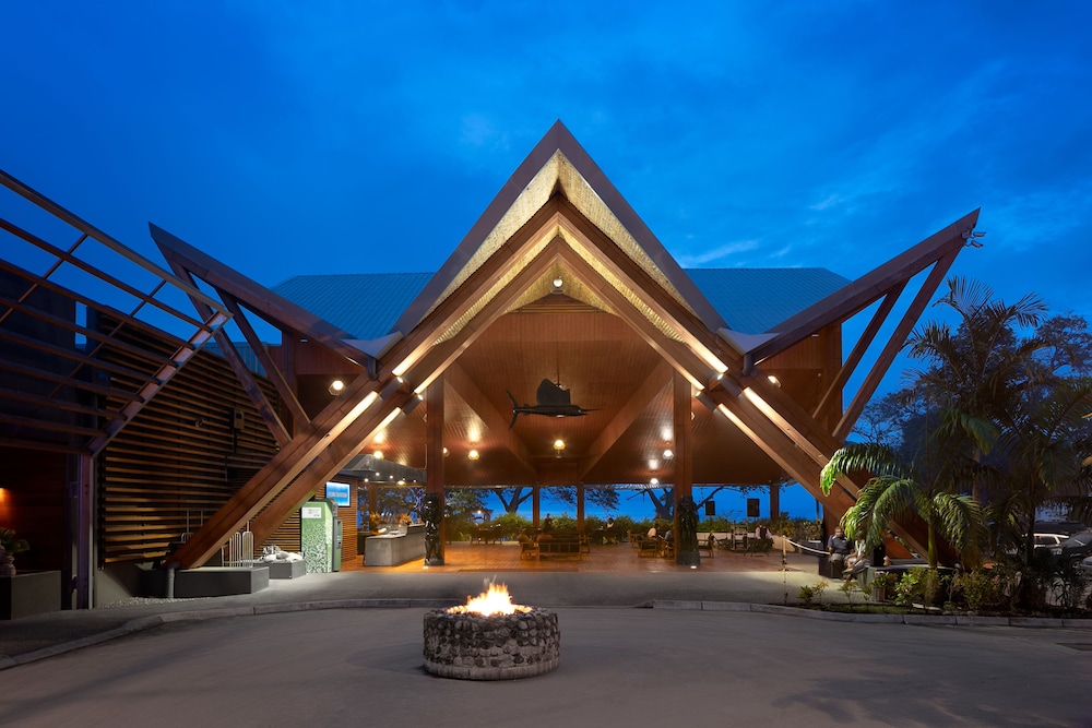 Coral Sea Resort & Casino (1 pers.)